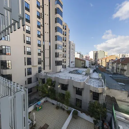 Lovelystay - Family Modern