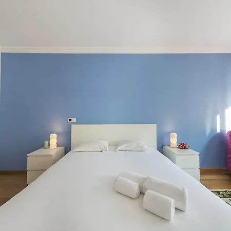 Lovelystay - Family Modern